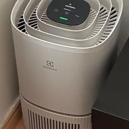 アパート Next To The Railway Station